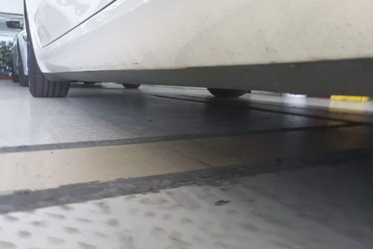 Used Tesla Model 3 2021 Standard Range Rear-Drive Upgraded Version Right Side Sill