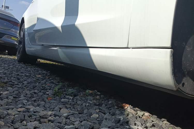Used Tesla Model 3 2021 Revised Version Standard Range Rear-Wheel Drive Upgraded Edition 3D1 Right Side Sill