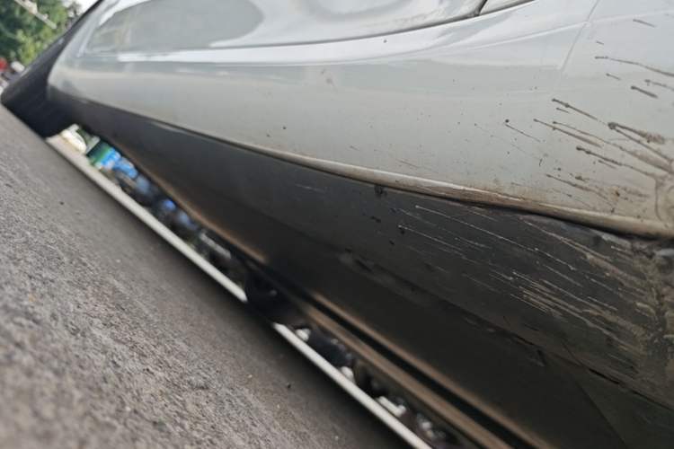 Used Tesla Model 3 2021 Standard Range Rear-Wheel Drive Upgraded Version 3D6 Right Side Sill