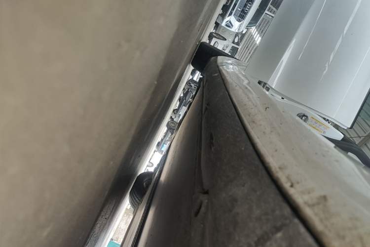 Used Tesla Model 3 2021 Standard Range Rear-Drive Upgraded Version Right Side Sill