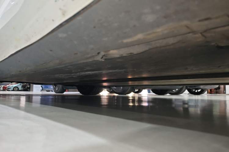 Used Tesla Model 3 2021 Standard Range Rear-Wheel Drive Upgraded Version 3D6 Right Side Sill