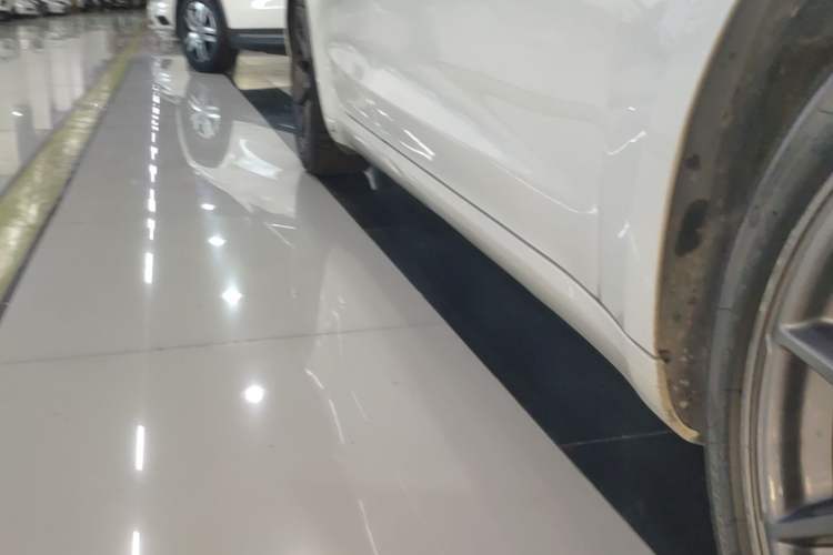 Used Tesla Model 3 2021 Standard Range Rear-Drive Upgraded Version Right Side Sill