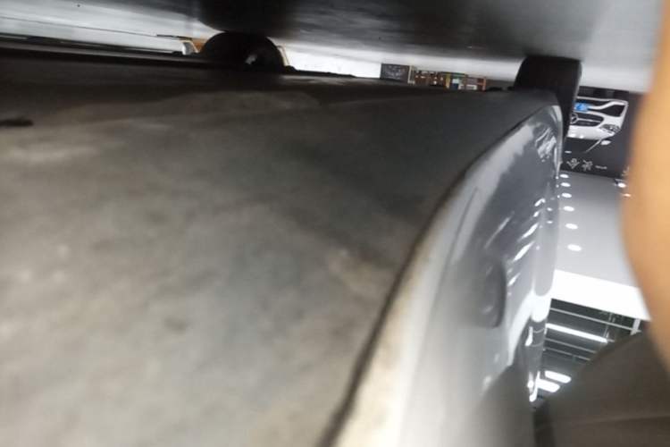 Used Tesla Model 3 2021 Performance High-Performance All-Wheel-Drive Version Right Side Sill