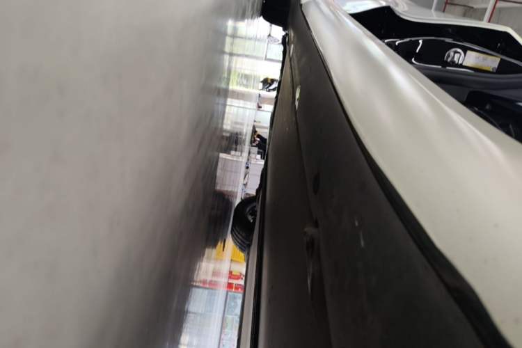 Used Tesla Model 3 2021 Standard Range Rear-Wheel Drive Upgraded Version 3D6 Right Side Sill