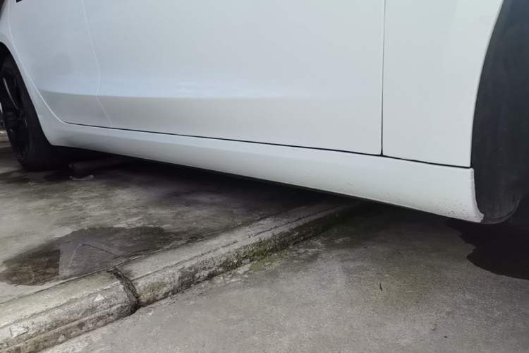Used Tesla Model 3 2021 Revised Version Standard Range Rear-Wheel Drive Upgraded Edition 3D1 Right Side Sill