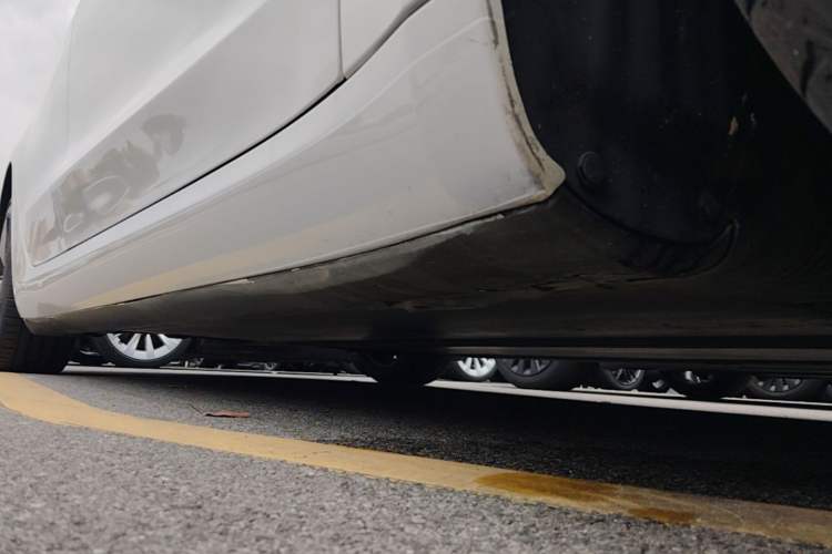Used Tesla Model 3 2021 Standard Range Rear-Wheel Drive Upgraded Version 3D6 Right Side Sill