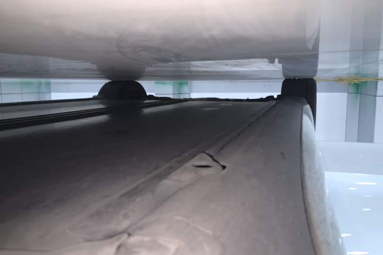 Used Tesla Model 3 2021 Standard Range Rear-Wheel Drive Upgraded Version 3D6 Right Side Sill