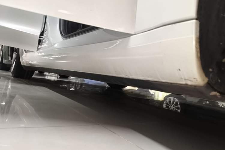 Used Tesla Model 3 2021 Standard Range Rear-Drive Upgraded Version Right Side Sill