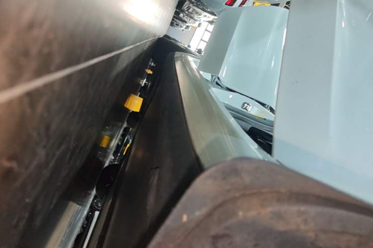 Used Tesla Model 3 2021 Standard Range Rear-Wheel Drive Upgraded Version 3D6 Right Side Sill