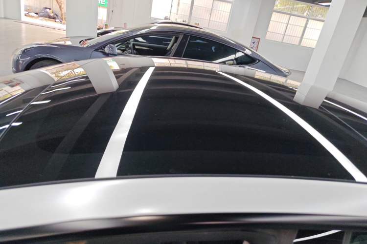 Used Tesla Model 3 2021 Revised Version II – Performance High-Performance All-Wheel-Drive Edition Roof