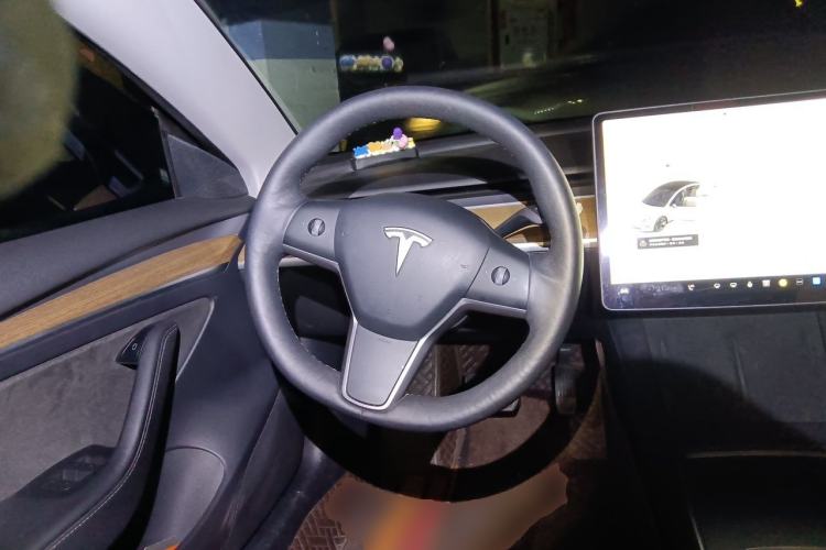 Used Tesla Model 3 2021 Standard Range Rear-Wheel Drive Upgraded Version 3D6 Steering Wheel