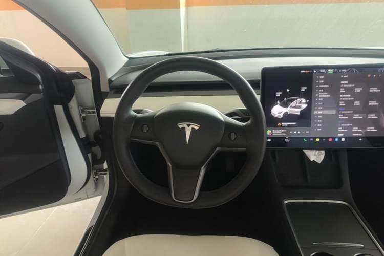 Used Tesla Model 3 2021 Standard Range Rear-Wheel Drive Upgraded Version 3D6 Steering Wheel