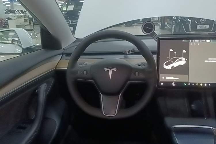 Used Tesla Model 3 2021 Standard Range Rear-Drive Upgraded Version Steering Wheel