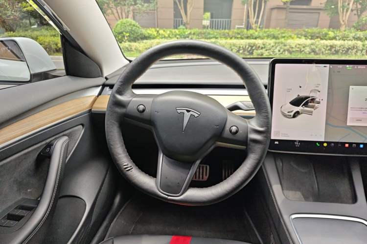 Used Tesla Model 3 2021 Performance High-Performance All-Wheel-Drive Version Steering Wheel