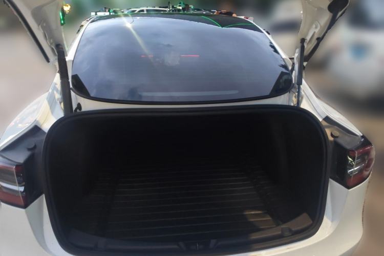 Used Tesla Model 3 2021 Performance High-Performance All-Wheel-Drive Version Trunk