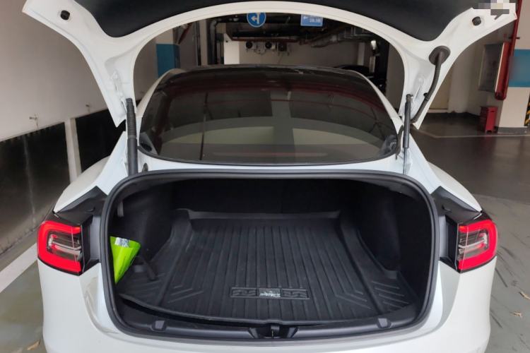 Used Tesla Model 3 2021 Performance High-Performance All-Wheel-Drive Version Trunk