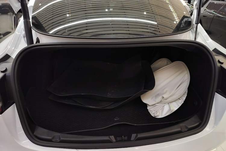 Used Tesla Model 3 2021 Standard Range Rear-Drive Upgraded Version Trunk