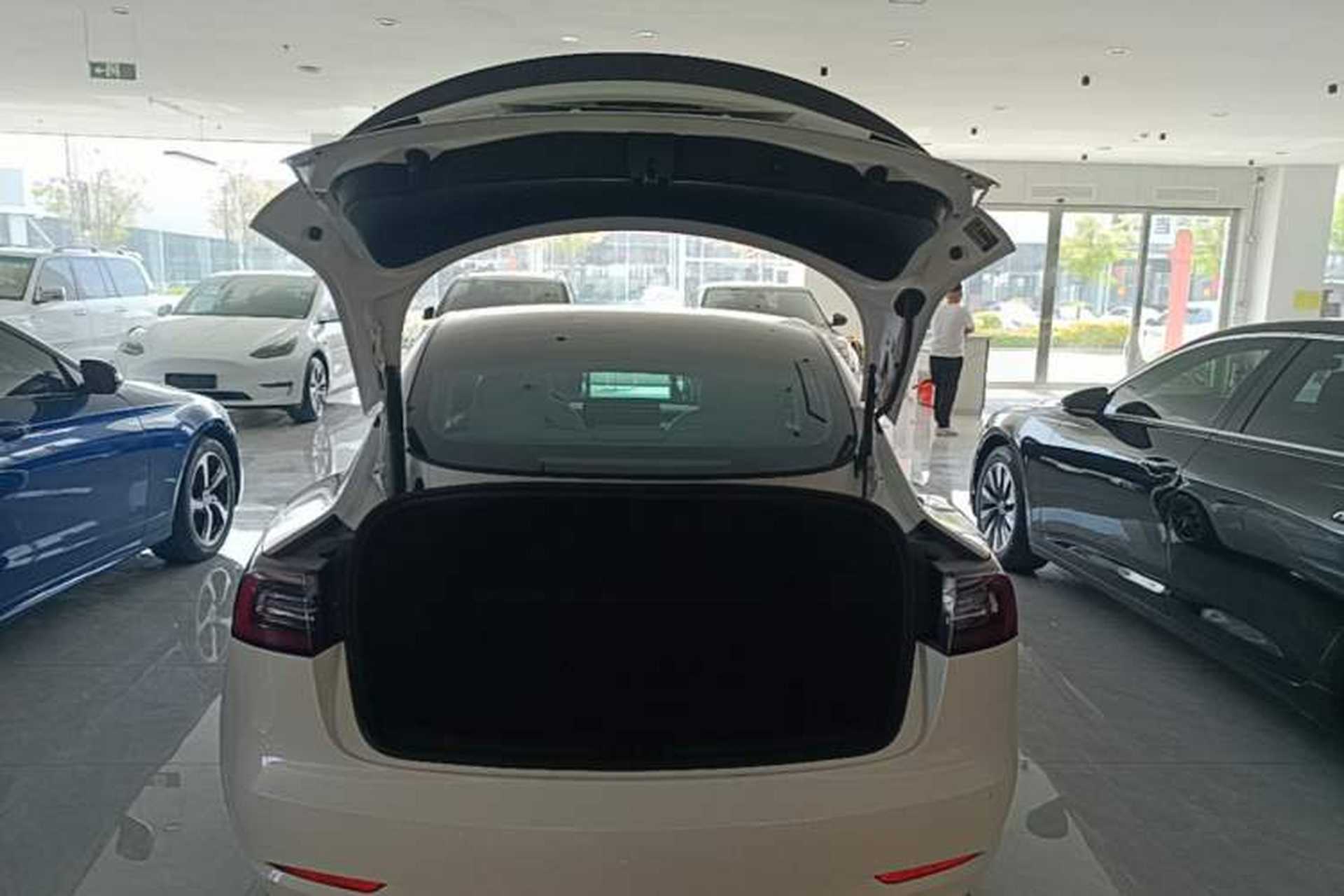 Used Tesla Model 3 2021 Revised Version II – Performance High-Performance All-Wheel-Drive Edition Trunk