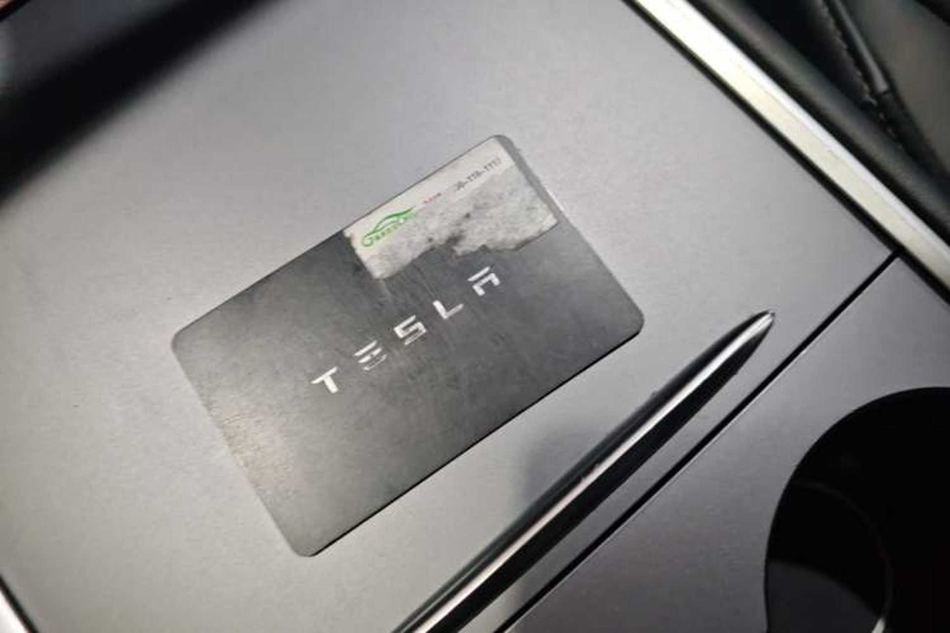 Used Tesla Model 3 2021 Standard Range Rear-Wheel Drive Upgraded Version 3D6 Vehicle Key