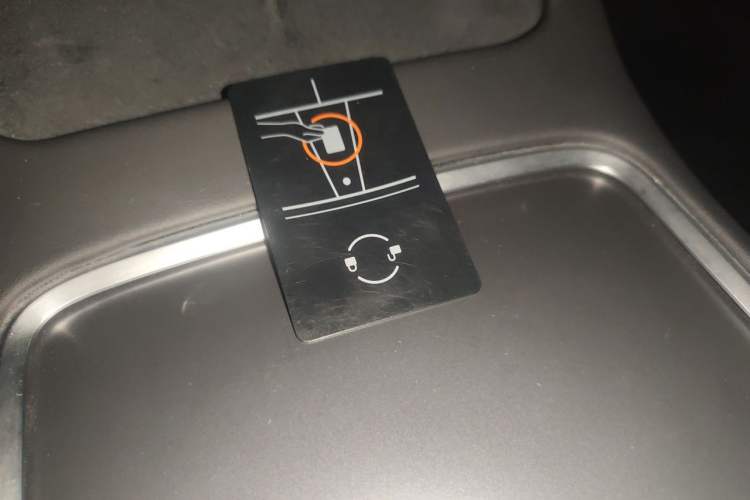 Used Tesla Model 3 2021 Standard Range Rear-Drive Upgraded Version Vehicle Key