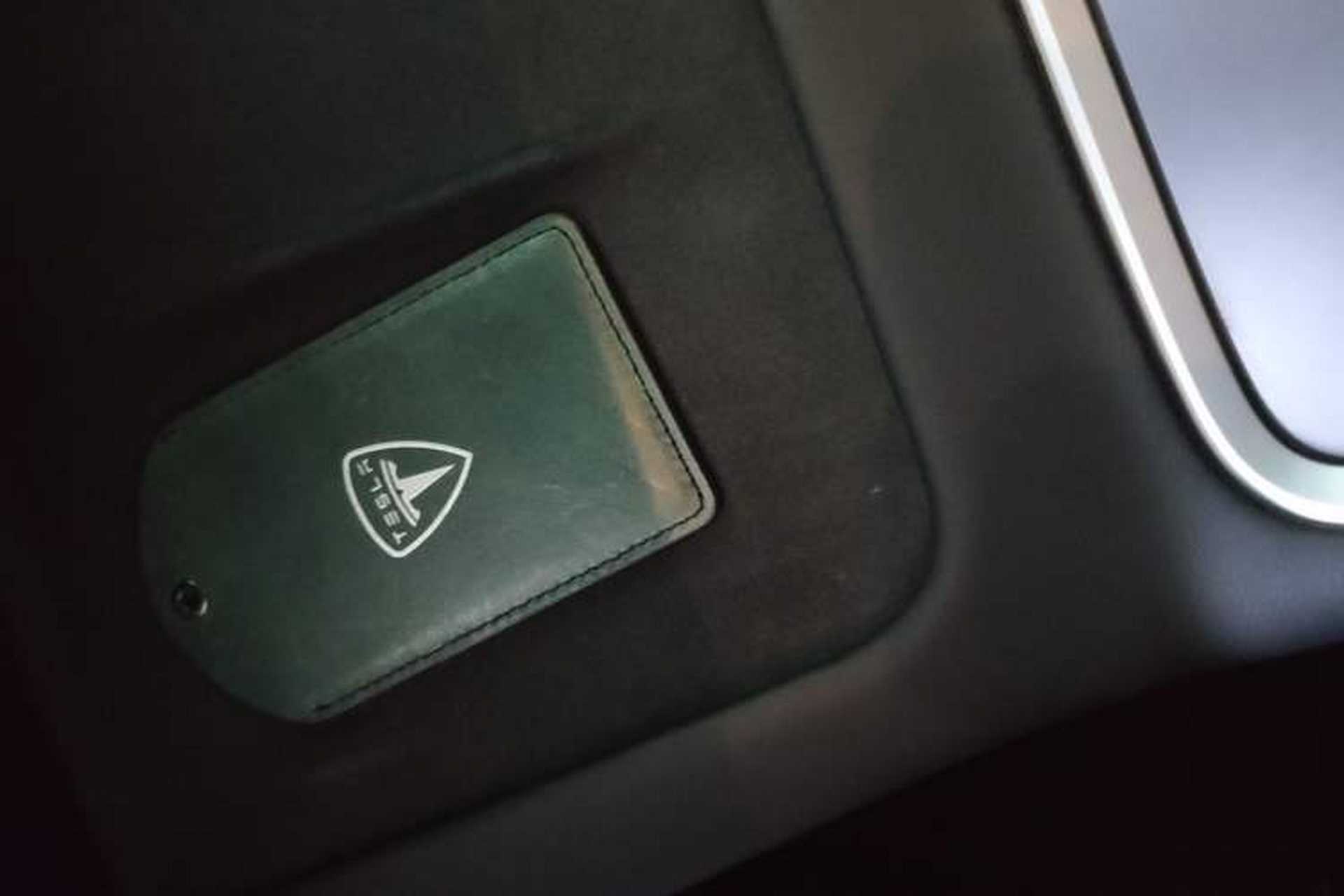 Used Tesla Model 3 2021 Standard Range Rear-Wheel Drive Upgraded Version 3D6 Vehicle Key