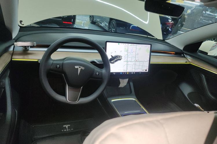 Used Tesla Model 3 2021 Revised Version Standard Range Rear-Wheel Drive Upgraded Edition 3D1 Center Console