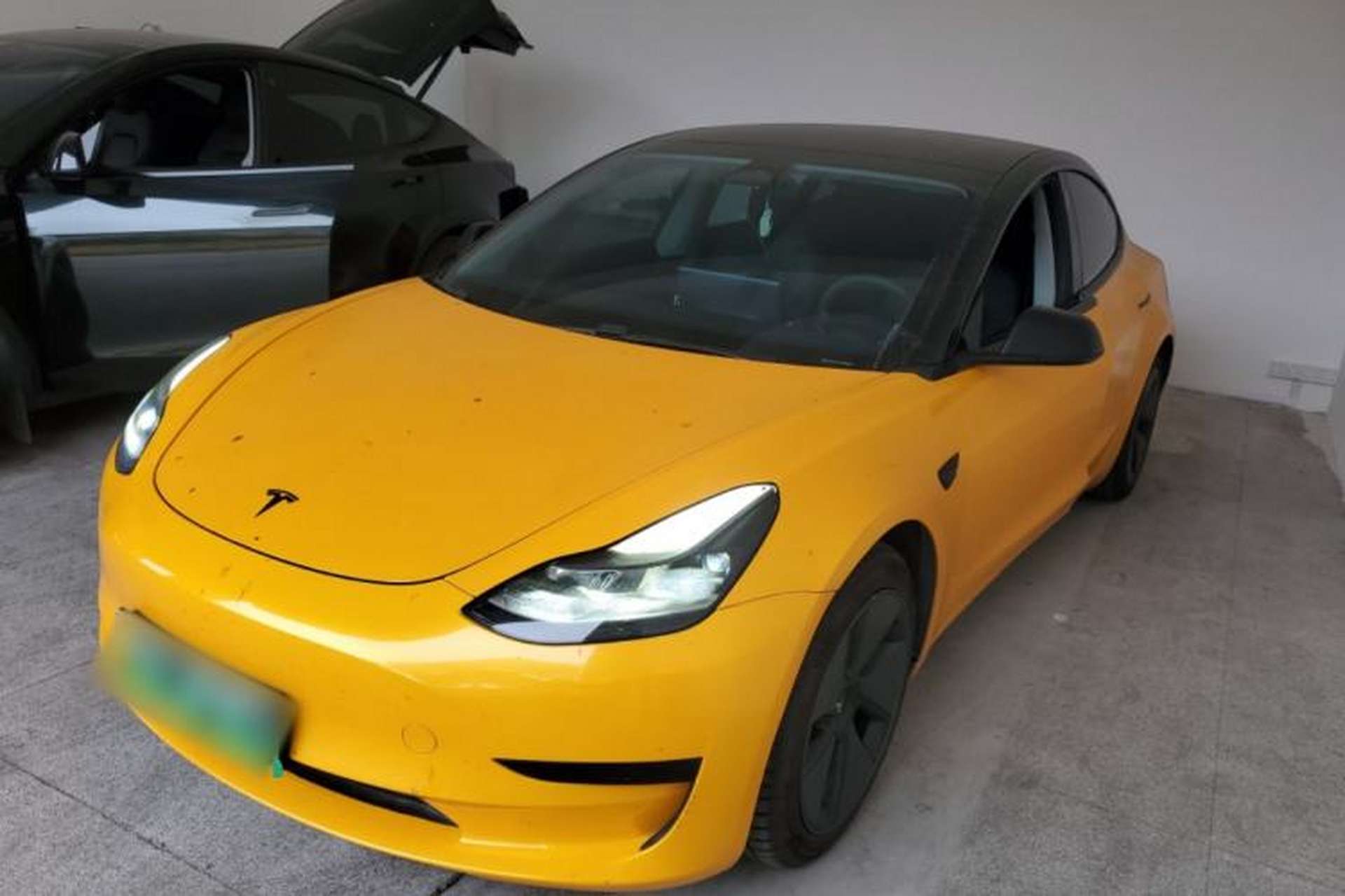Used Tesla Model 3 2021 Standard Range Rear-Drive Upgraded Version Front Left 45 Deg