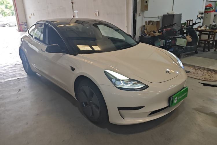 Used Tesla Model 3 2021 Standard Range Rear-Drive Upgraded Version Front Right 45 Deg