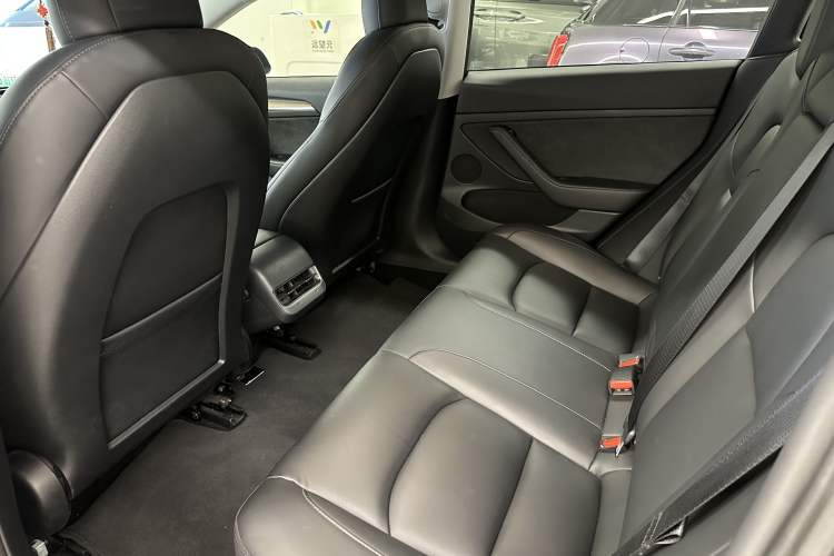 Used Tesla Model 3 2021 Standard Range Rear-Wheel Drive Upgraded Version 3D6 Interior 6