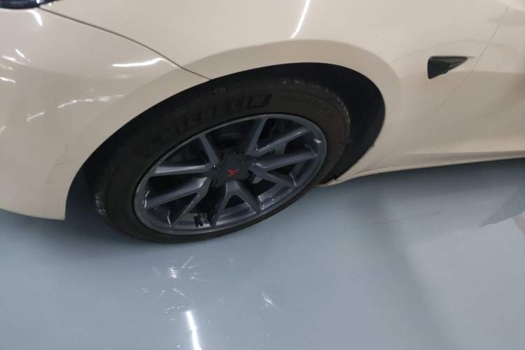 Used Tesla Model 3 2021 Revised Version Standard Range Rear-Wheel Drive Upgraded Edition 3D1 Left Front Wheel Hub