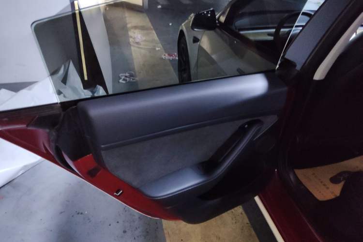 Used Tesla Model 3 2021 Standard Range Rear-Wheel Drive Upgraded Version 3D6 Left Rear Door Interior