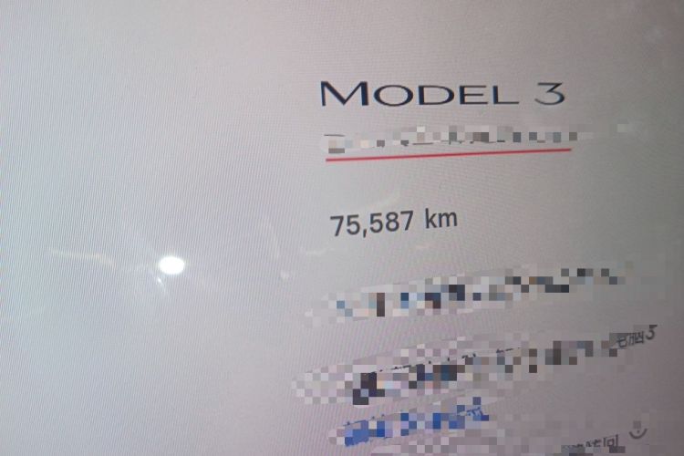 Used Tesla Model 3 2021 Performance High-Performance All-Wheel-Drive Version Odometer Close Up