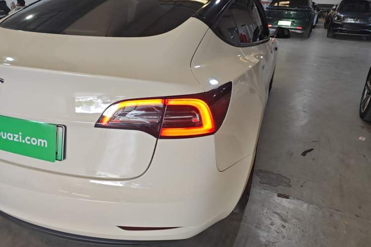 Used Tesla Model 3 2021 Standard Range Rear-Drive Upgraded Version Right Rear Taillight