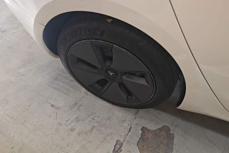 Used Tesla Model 3 2021 Standard Range Rear-Drive Upgraded Version Right Rear Wheel Hub