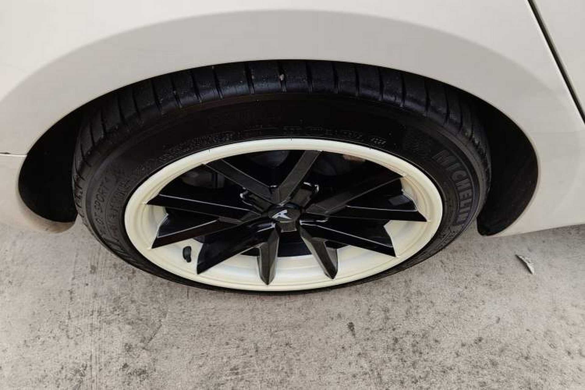 Used Tesla Model 3 2021 Standard Range Rear-Wheel Drive Upgraded Version 3D6 Right Rear Wheel Hub