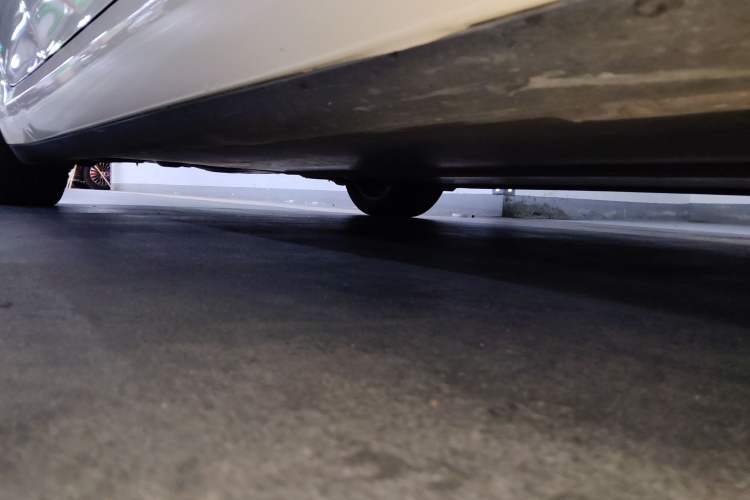 Used Tesla Model 3 2021 Standard Range Rear-Wheel Drive Upgraded Version 3D6 Right Side Sill