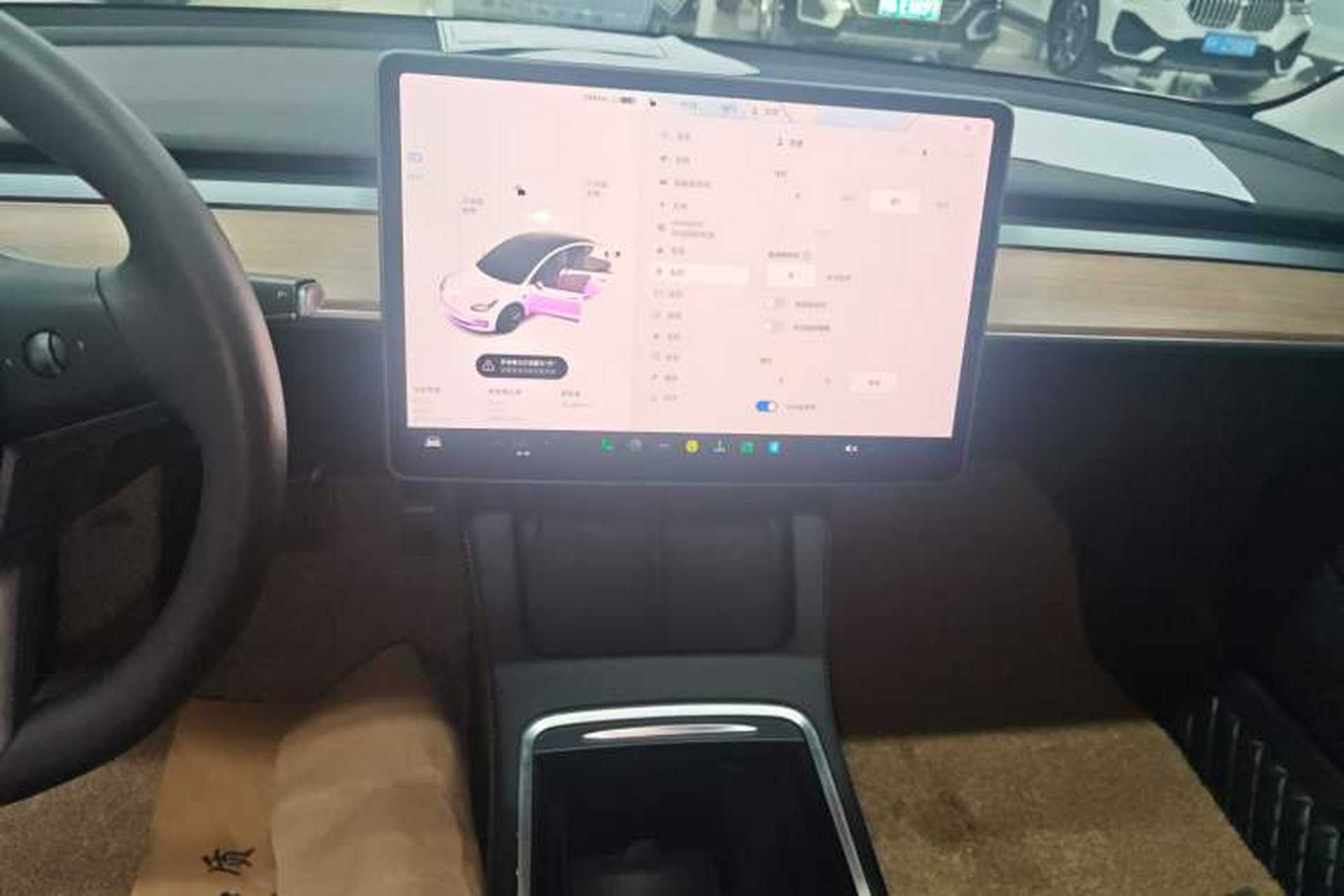 Used Tesla Model 3 2022 Rear-Wheel-Drive Version Audio And AC Panel