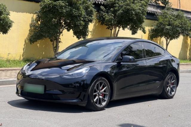 Tesla Model 3 2022 Rear-Wheel-Drive Version с пробегом