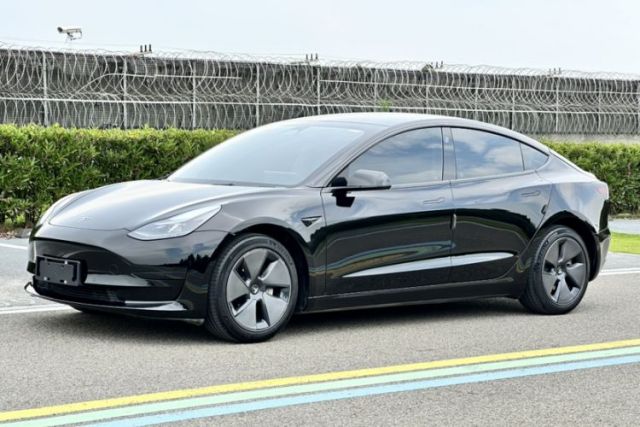 Tesla Model 3 2022 Rear-Wheel-Drive Version usado