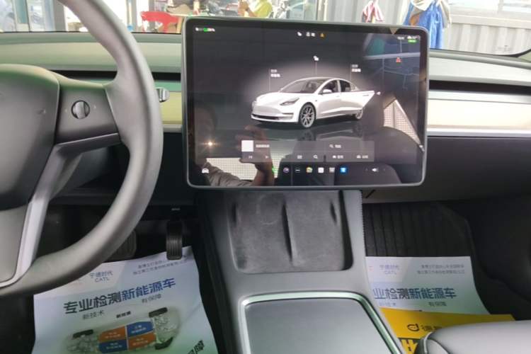 Used Tesla Model 3 2022 Rear-Wheel-Drive Version Audio And AC Panel
