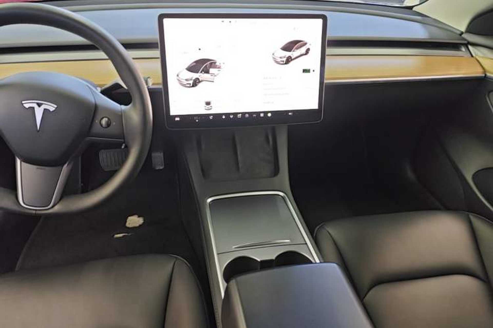 Used Tesla Model 3 2022 Rear-Wheel-Drive Version Audio And AC Panel