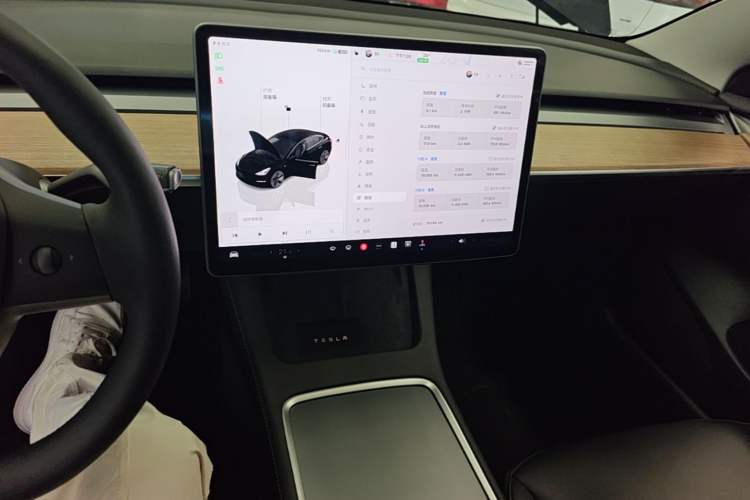 Used Tesla Model 3 2022 Rear-Wheel-Drive Version Audio And AC Panel