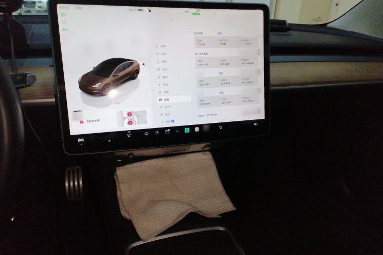 Used Tesla Model 3 2022 Performance High-Performance All-Wheel-Drive Version Audio And AC Panel