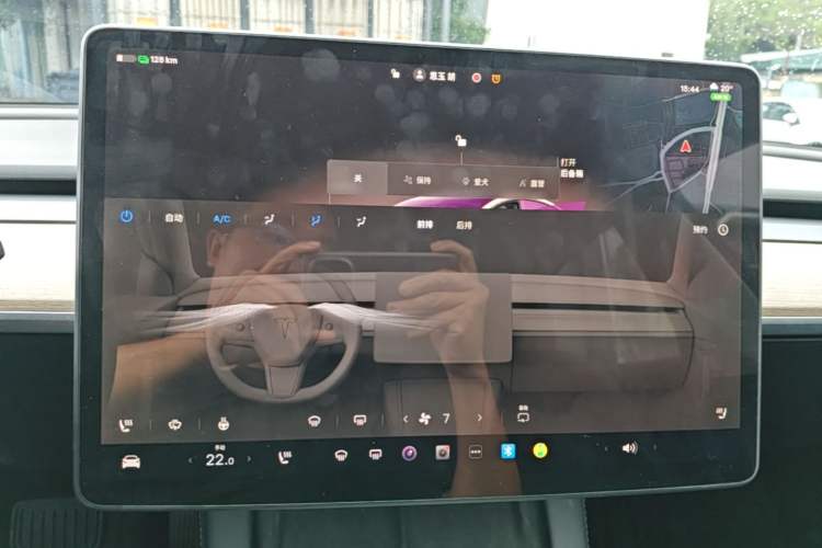 Used Tesla Model 3 2022 Rear-Wheel-Drive Version Audio And AC Panel