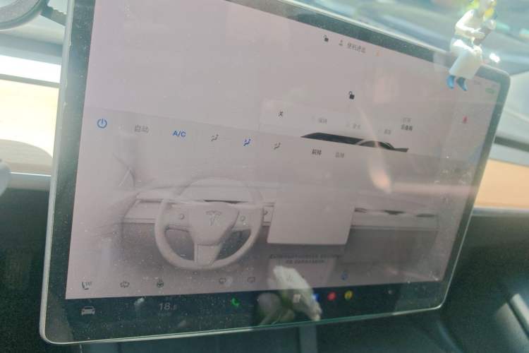 Used Tesla Model 3 2022 Rear-Wheel-Drive Version Audio And AC Panel
