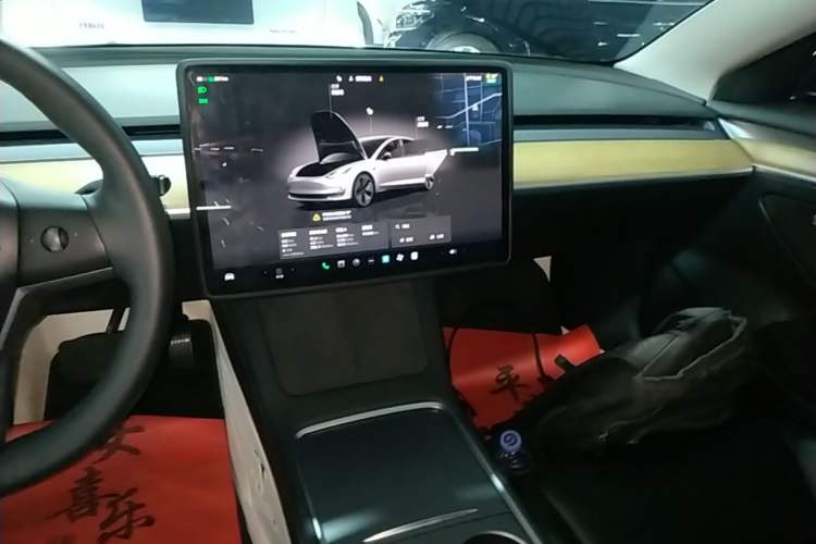 Used Tesla Model 3 2022 Rear-Wheel-Drive Version Audio And AC Panel