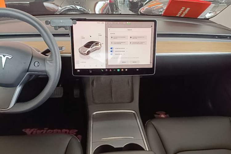 Used Tesla Model 3 2022 Rear-Wheel-Drive Version Audio And AC Panel