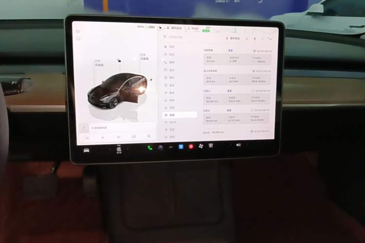 Used Tesla Model 3 2022 Rear-Wheel-Drive Version Audio And AC Panel