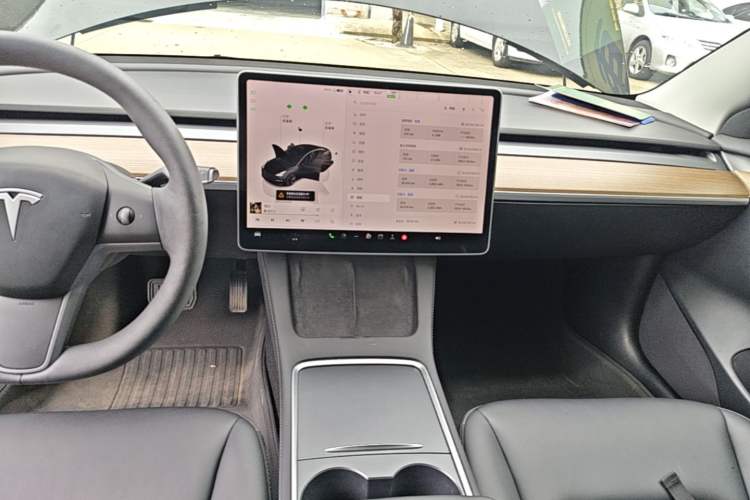 Used Tesla Model 3 2022 Rear-Wheel-Drive Version Audio And AC Panel