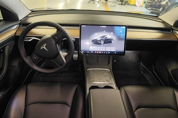 Used Tesla Model 3 2022 Performance High-Performance All-Wheel-Drive Version Audio And AC Panel